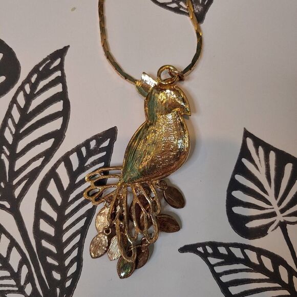 Vintage 80s Enameled Parrot with Rhinestone Pendant Statement Necklace - Picture 6 of 9